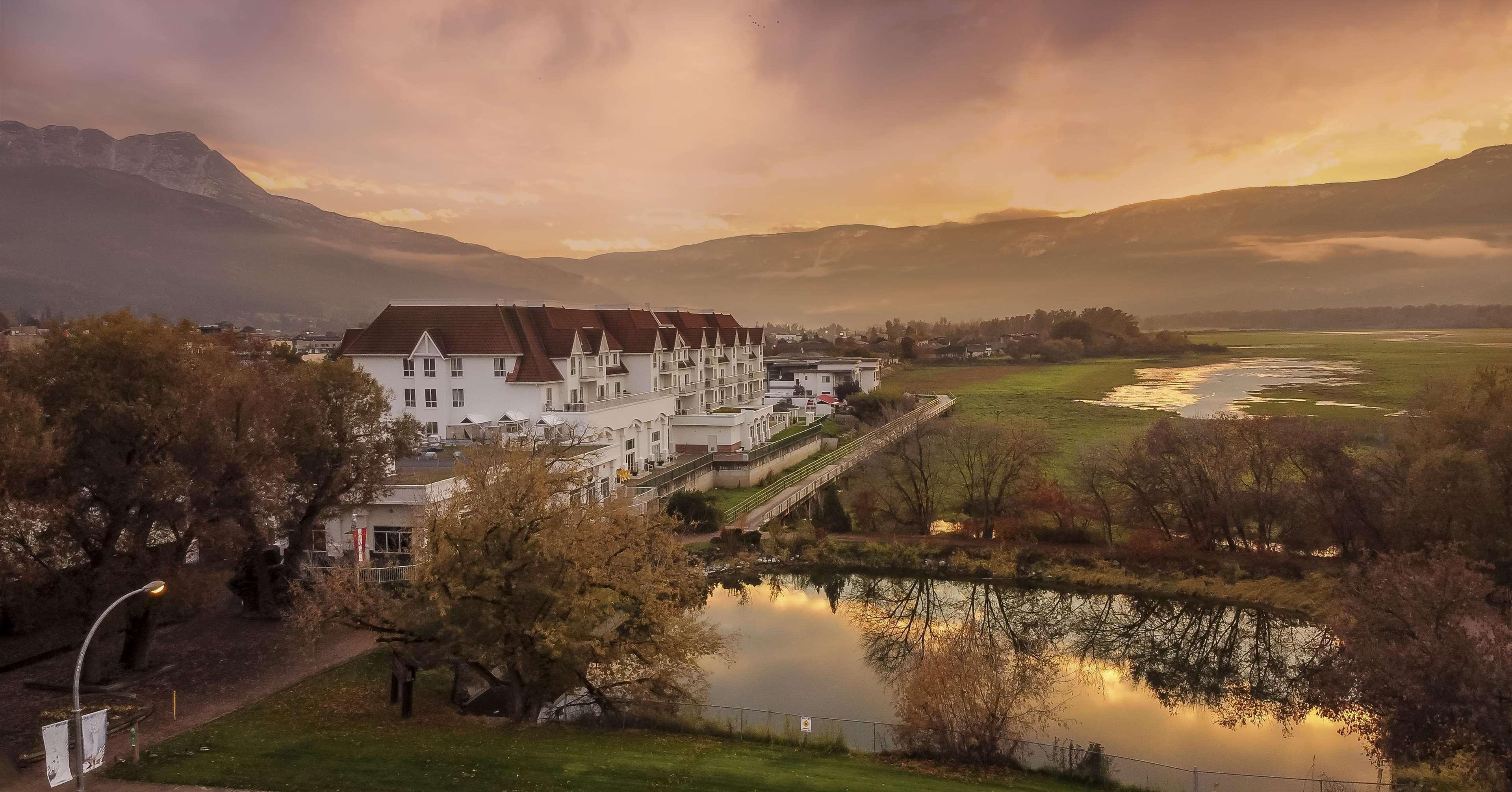 Prestige Harbourfront Resort, Worldhotels Luxury Salmon Arm Exteriér fotografie
