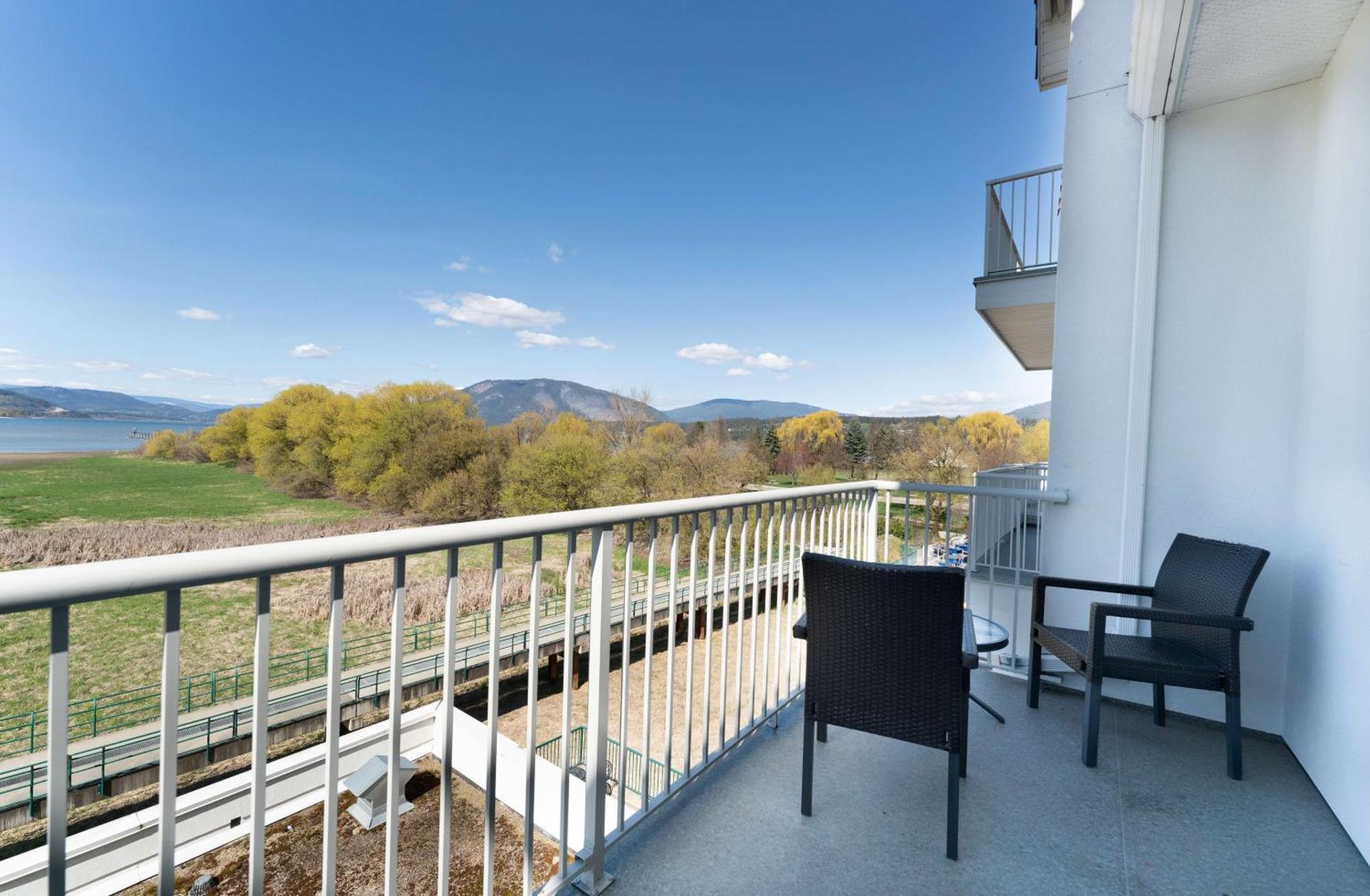 Prestige Harbourfront Resort, Worldhotels Luxury Salmon Arm Exteriér fotografie