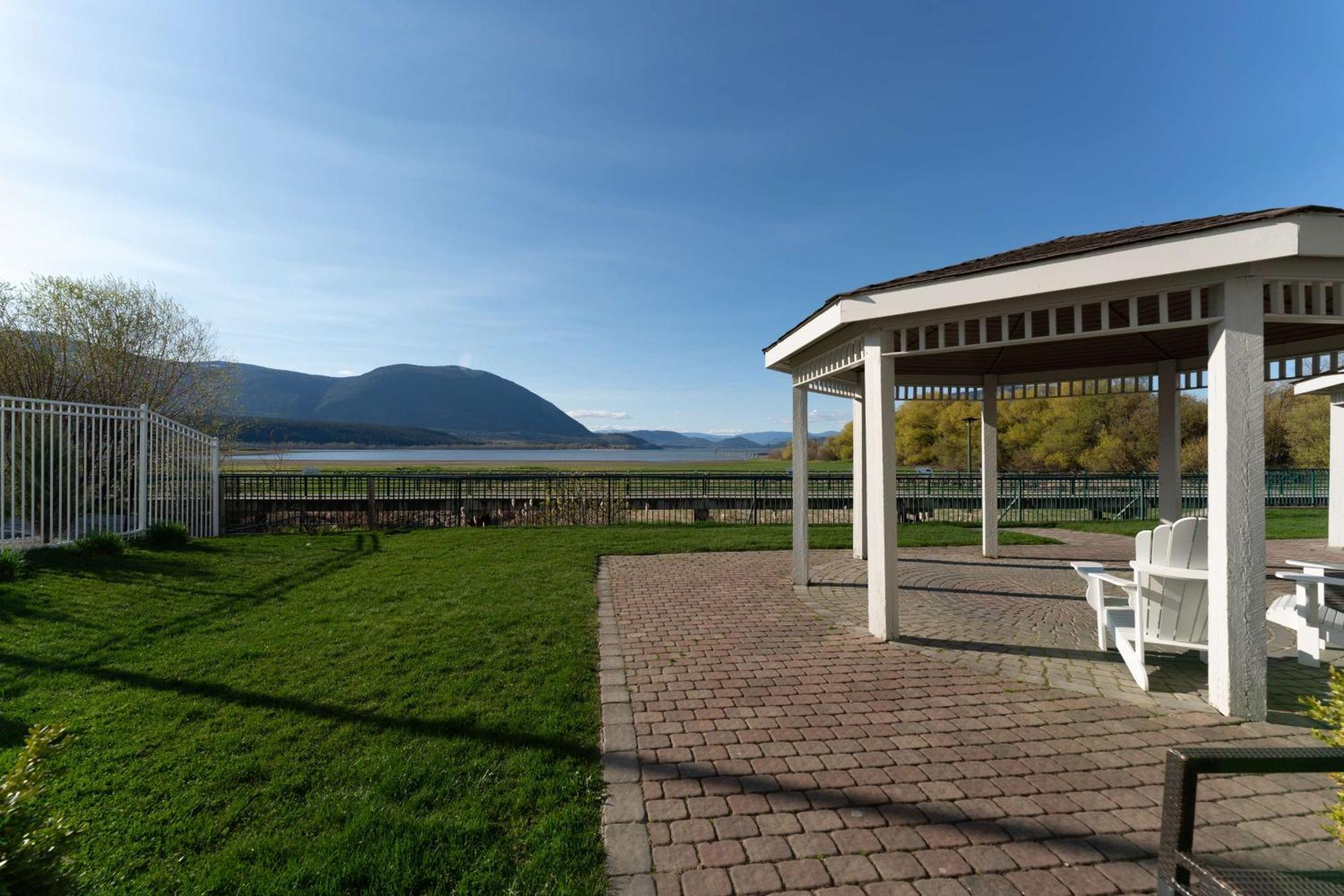 Prestige Harbourfront Resort, Worldhotels Luxury Salmon Arm Exteriér fotografie